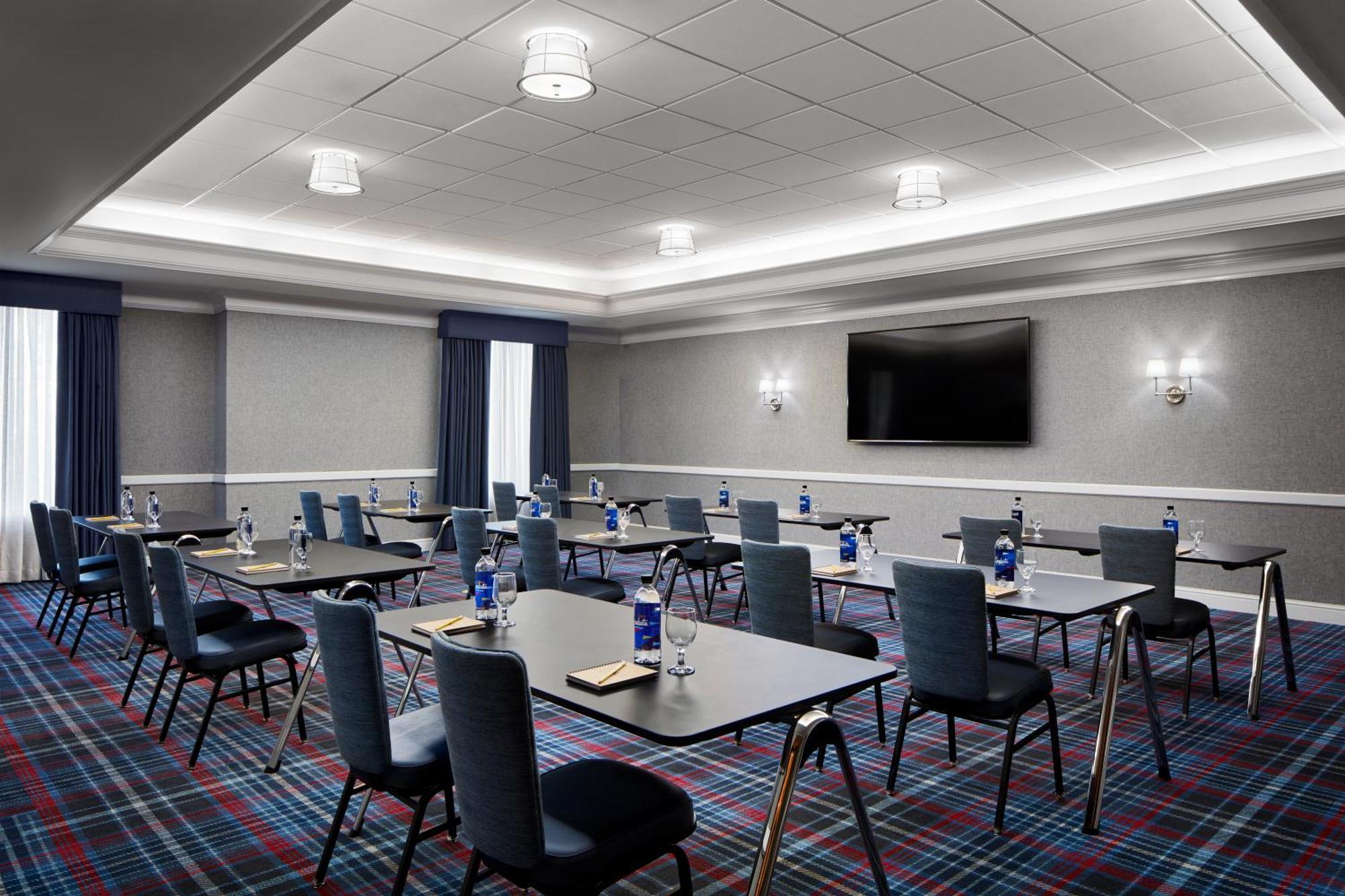 Graduate By Hilton Storrs Hotell Exteriör bild