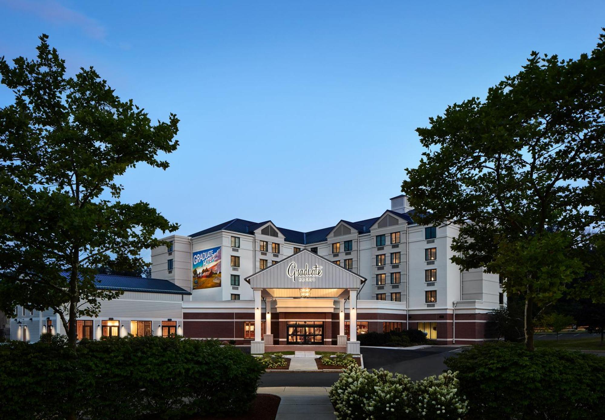 Graduate By Hilton Storrs Hotell Exteriör bild
