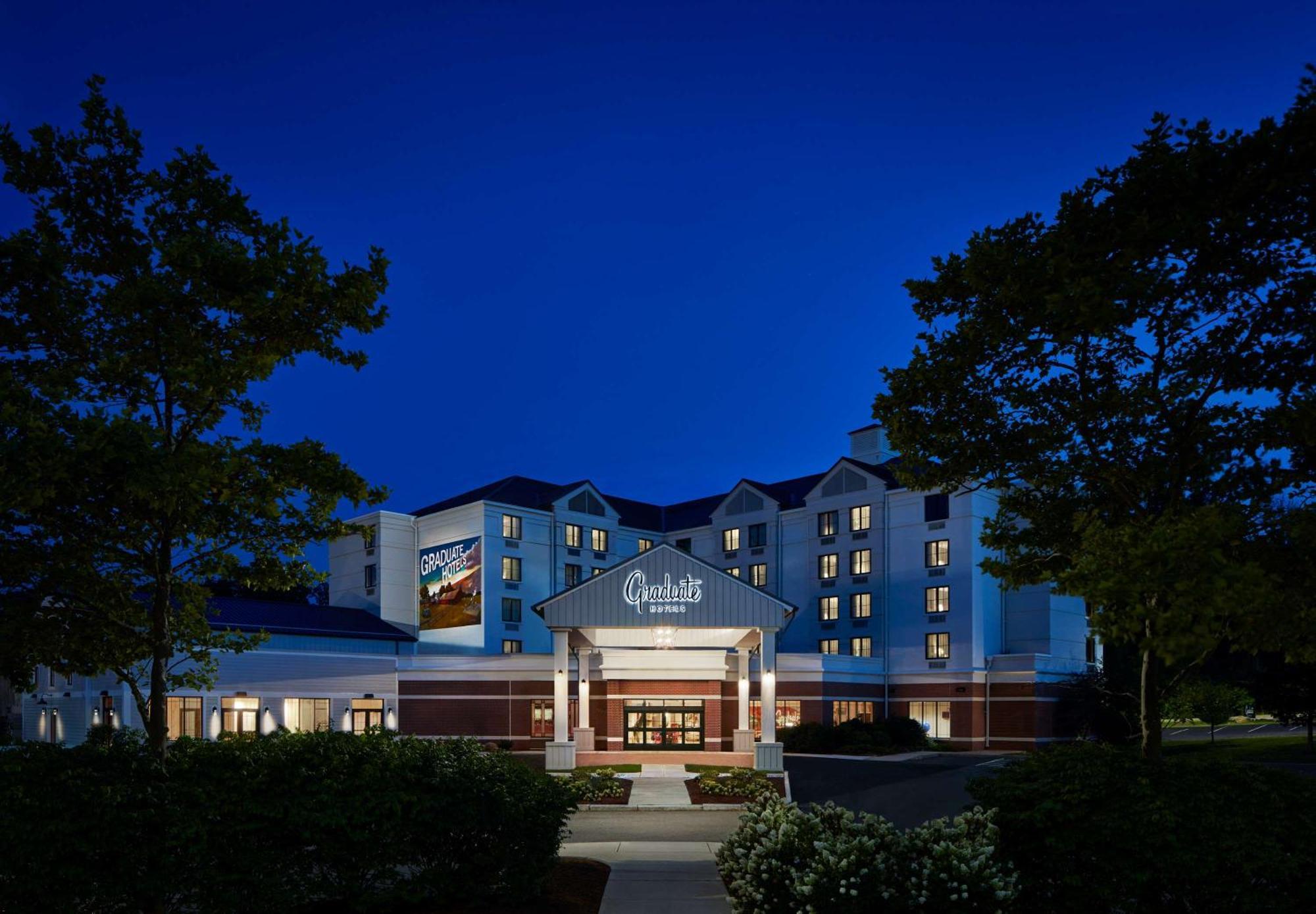 Graduate By Hilton Storrs Hotell Exteriör bild